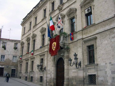 Sardinien - Städte und Bauwerke