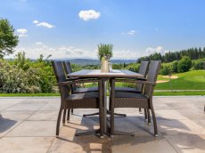 Golfclub Gut Rieden, Bayern, Am Starnberger See, Terrasse mit Alpenblick