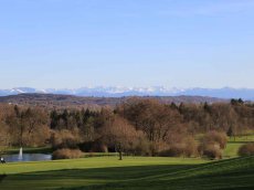 Golfclub Gut Rieden, Bayern, Am Starnberger See, Blick zu den Alpen