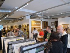 Meral Alma: Ausstellung Grenzenlos bei Conzen in Düsseldorf