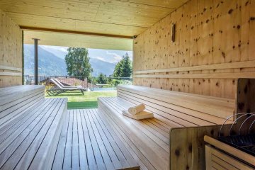 Österreich - Tirol - Zillertal - Gartenhotel Crystal