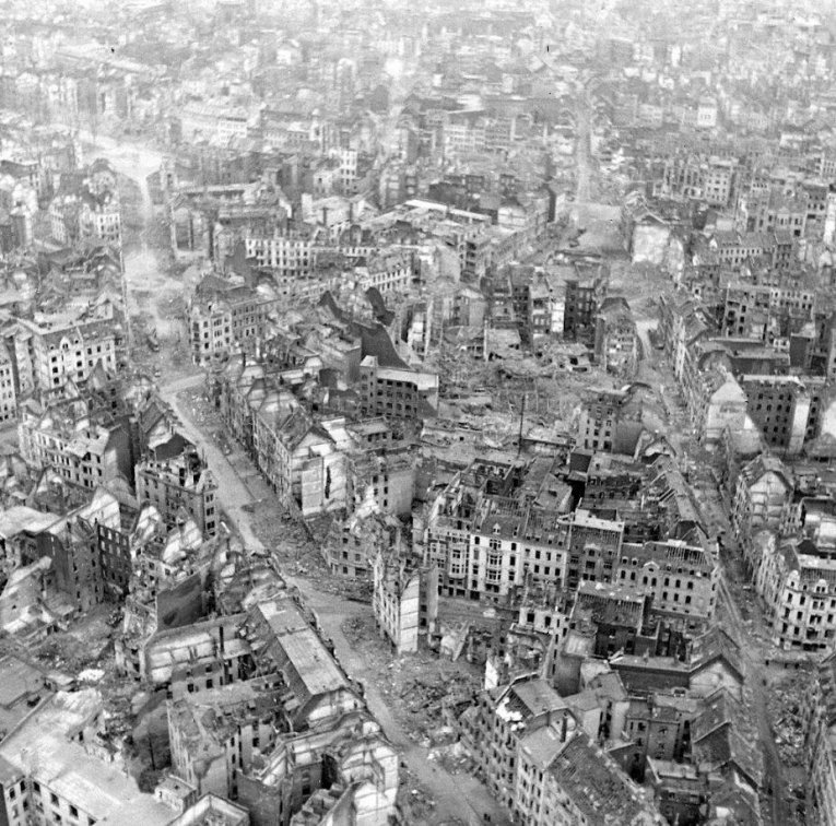 Köln im Jahr 1945